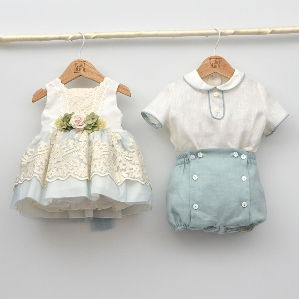 Vestido bebés de tul bordado Sara con adorno floral