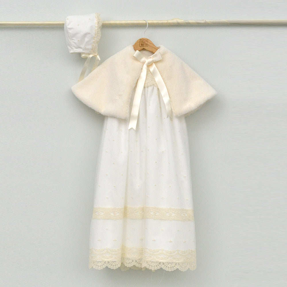 Faldón David largo de tul con blondas y capota