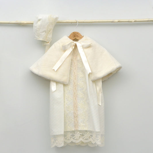 capa de ceremonia para niñas niños en invierno con pelito raso, bautizos en invierno clasicos hecho en españa
