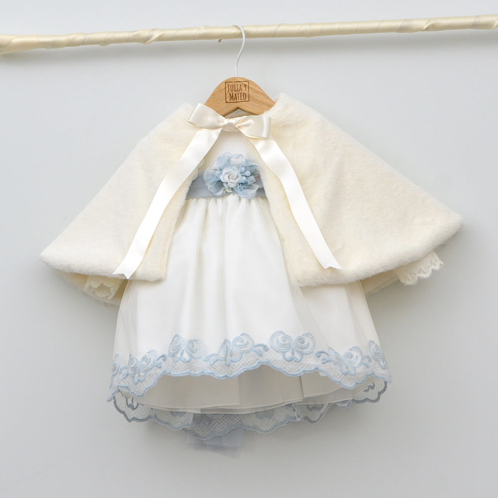 vestido bordado ceremonia bautizo arras niñas fajin flores azul tienda online trajes eventos bodas niñas pajes bebes Amaya Mayoral