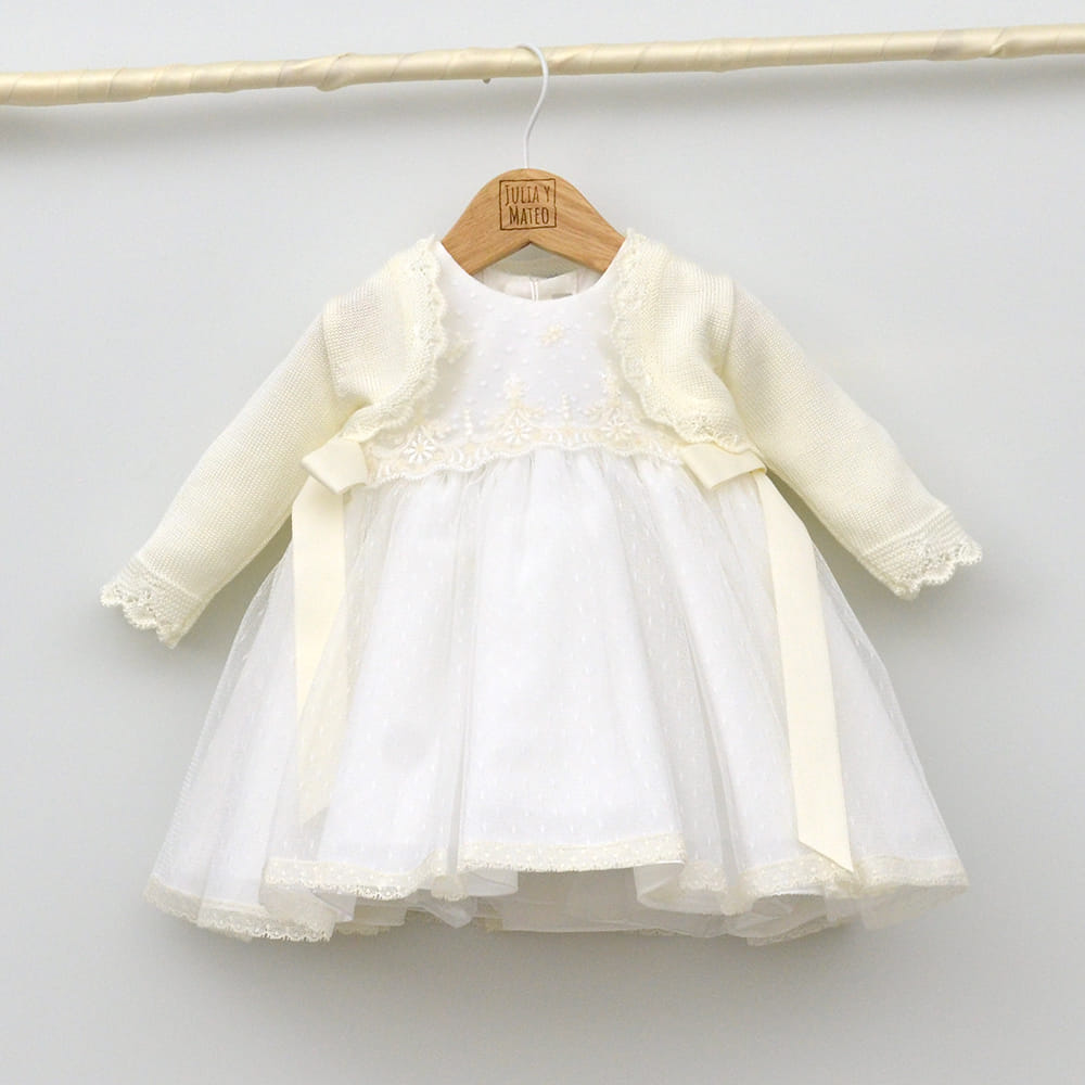 Vestido Bautizo niñas traje ceremonia online bebes lazos crudo encaje fajin flores hecho en españa meses años