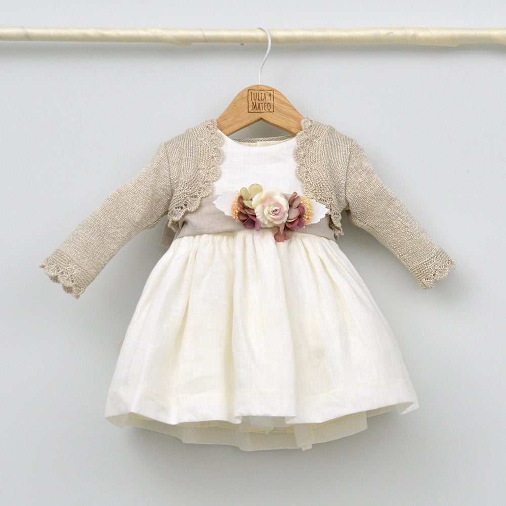 Vestido bebés lino Leo con adorno floral