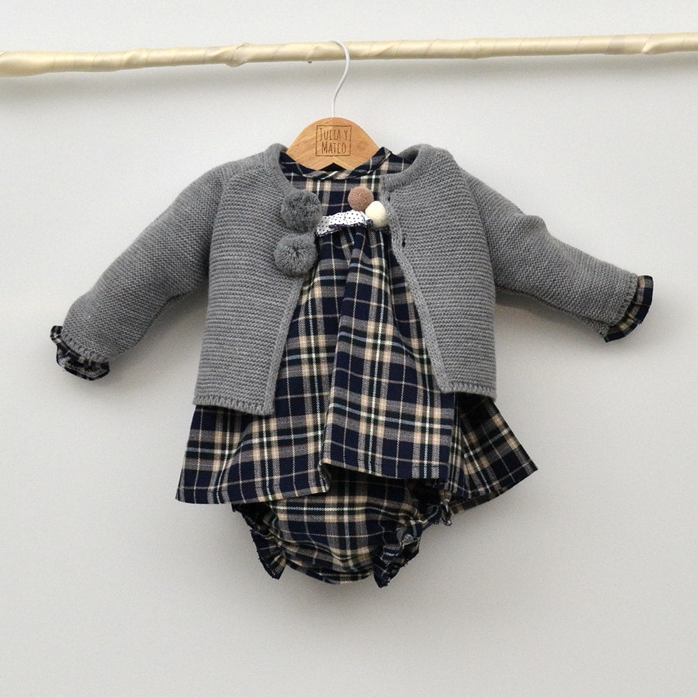 rebajas outlet descuentos ofertas tienda online ropa vestir niñas clasica hecha en españa trajes hermanas conjuntadas