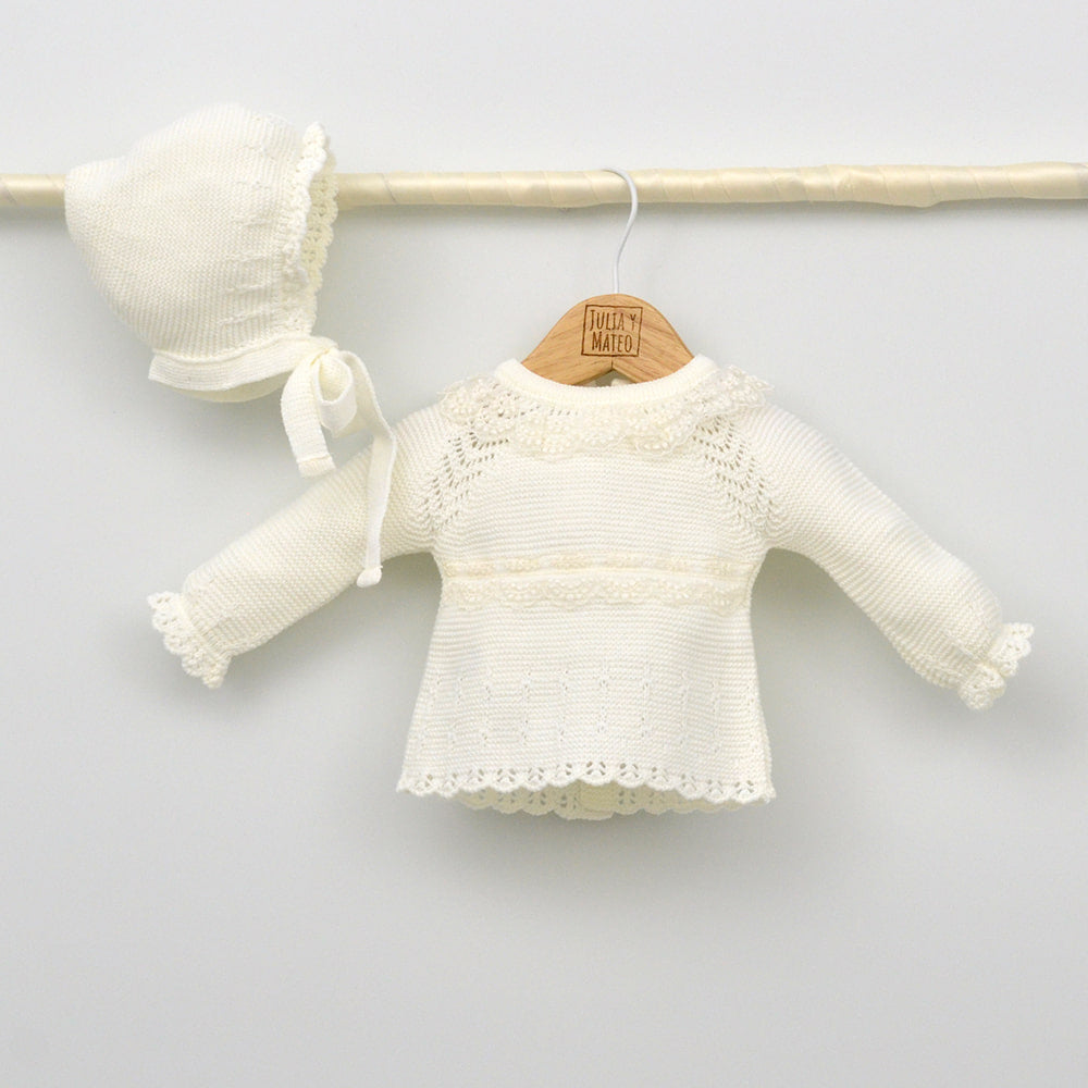 Conjunto bebés punto Ángel con jersey, culotte, capota y patucos