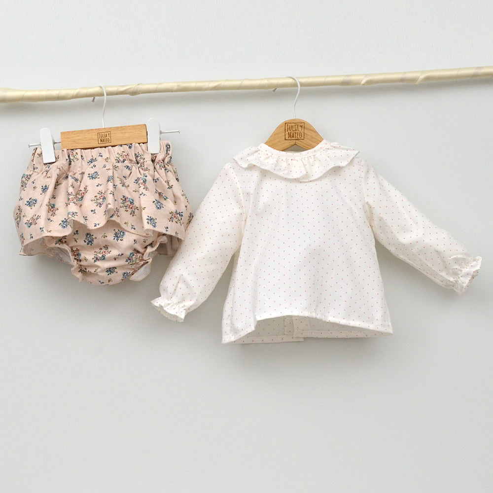 Conjunto bebé Isabela con blusita, chaqueta y falda