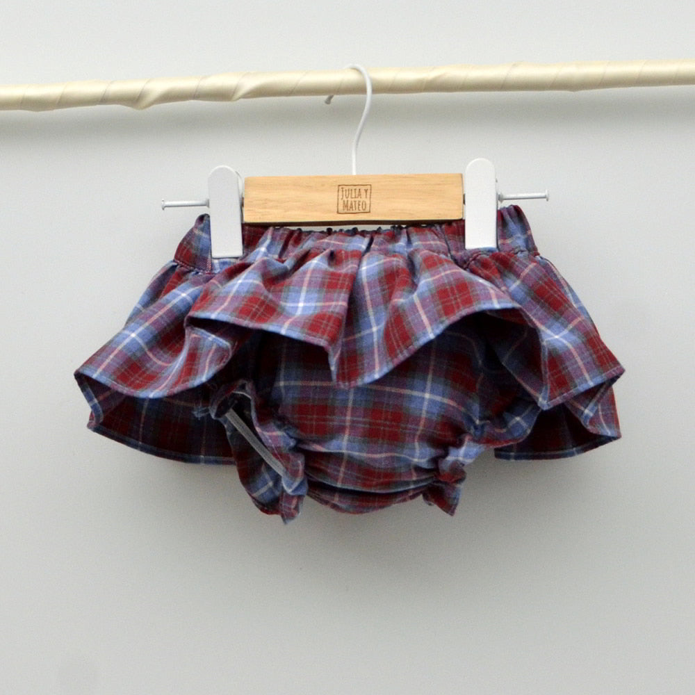 Conjunto bebé Ginebra con falda y sudadera