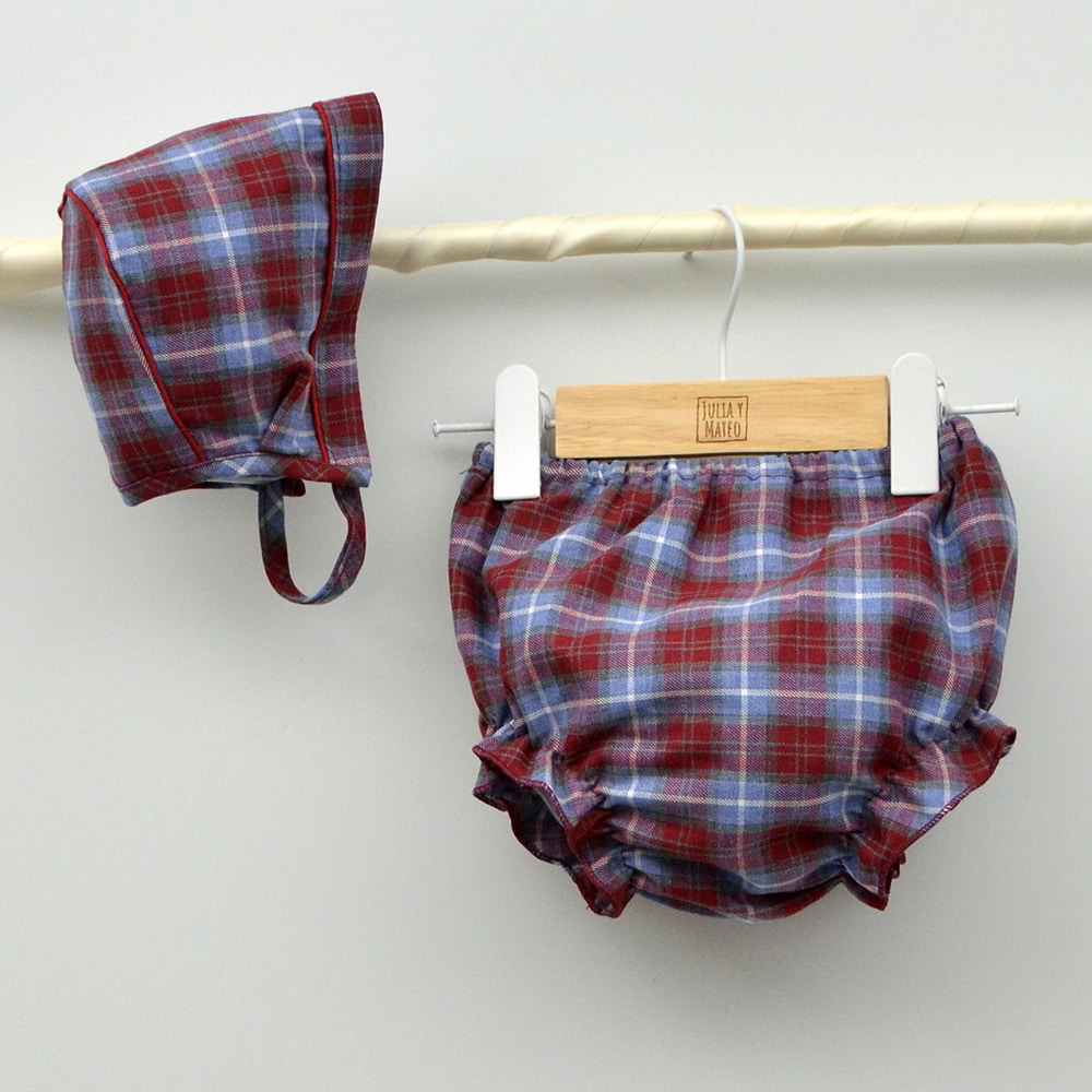 Jesusito bebé Ginebra con braguita y capota