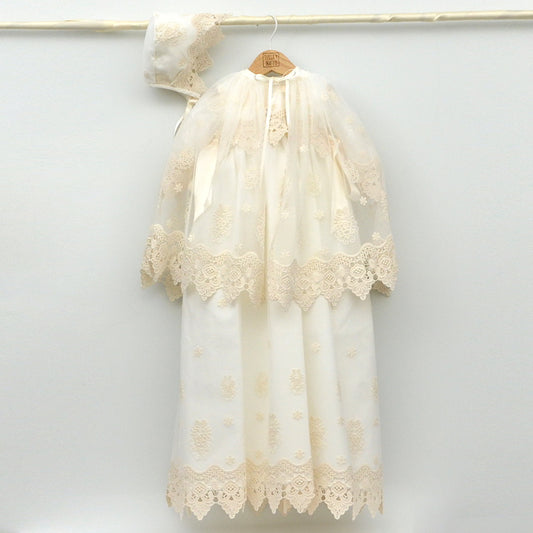 faldon baton clasico con capota y capa hecho en españa bautizo corsini pombo tienda online ropa de bautizo marcas puntilla clasico baton largo