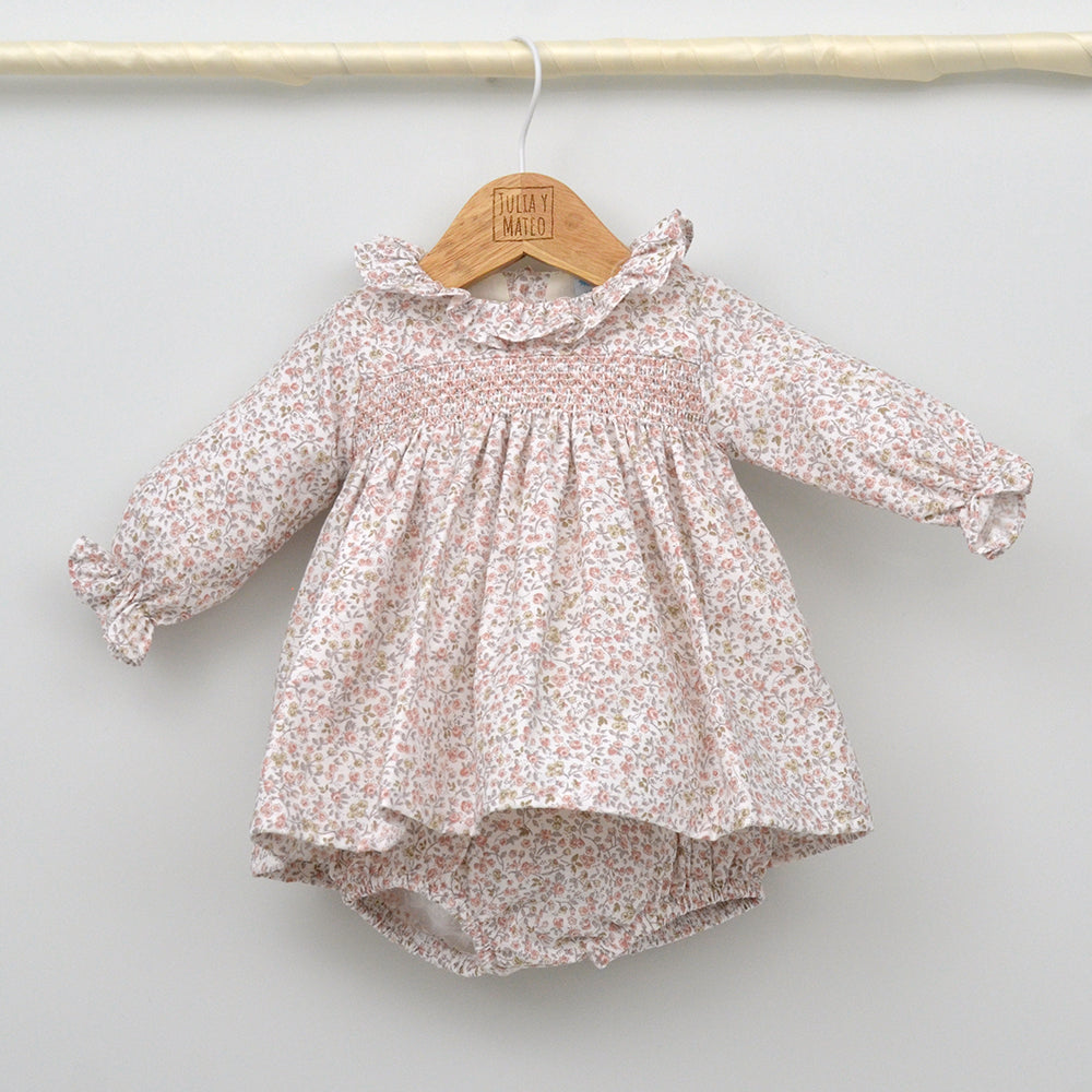 Jesusito bebé Clara punto smock con culotte