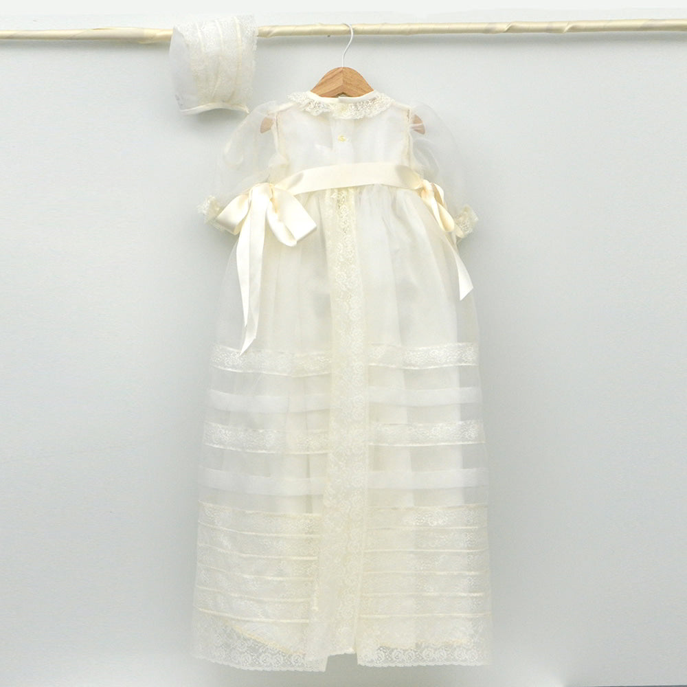 tienda online ropa bautizo niños faldones batones con capota y capa, tres piezas, organza , tul , hecho en españa online clasicos y elegante