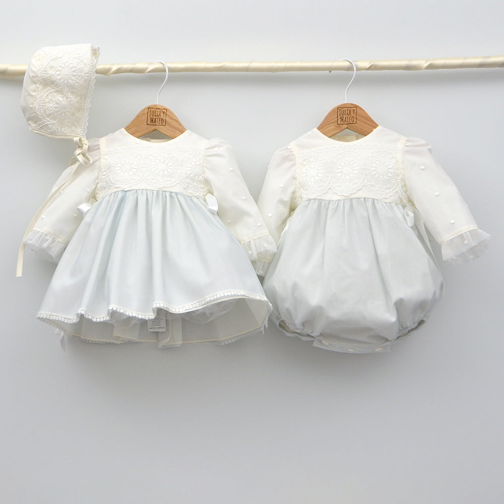 Vestido tul Teresa con capota