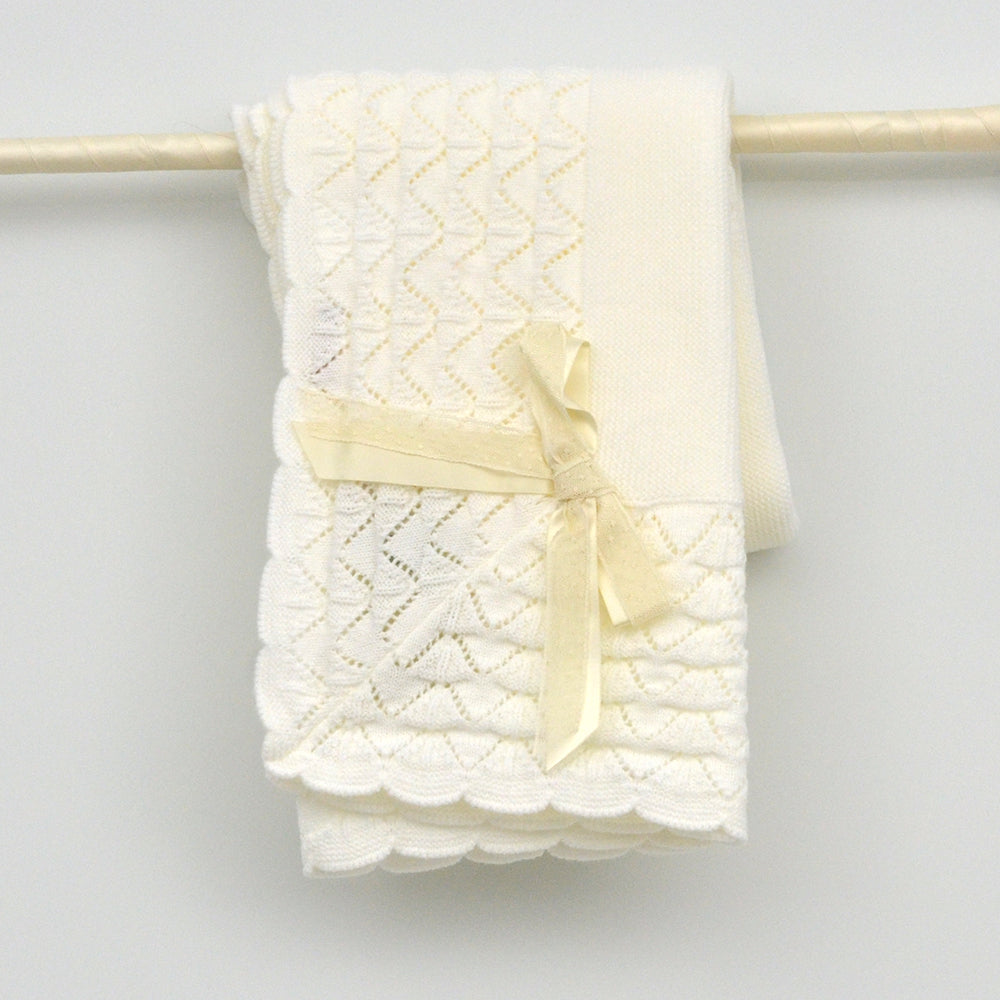 Toquilla bebés Ángel de punto con lazo de raso