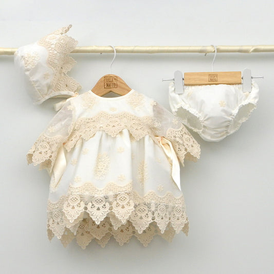 tienda online trajes de bautizo niñas vestidos bautizo jesusitos hecho en españa clasico elegante tul capota braguita conjuntos bautismo