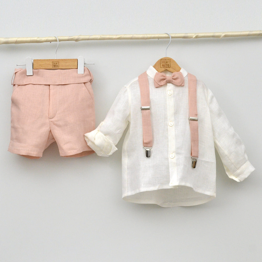 Conjunto lino Teresa con camisa cuello Mao, pajarita, tirantes y pantalón con Fajín