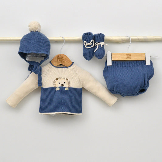 Conjunto bebés punto Guadiana con jersey, culotte, capota y patucos