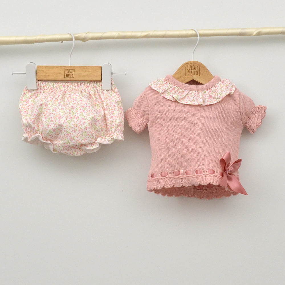 Conjunto Sol de ranita y sueter perle cuello bebé
