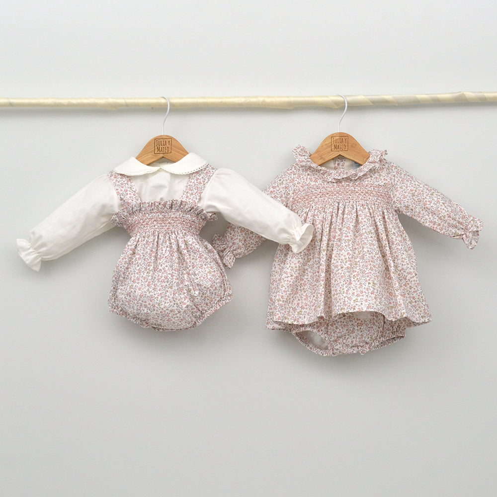 Conjunto Clara con ranita punto smock y blusa