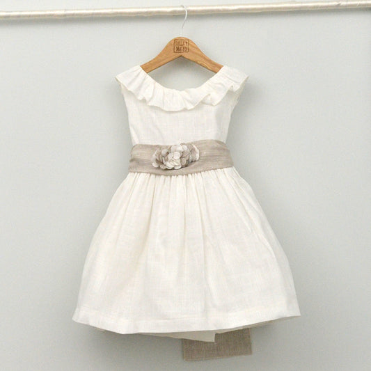 Vestido niña Emma con fajín de lino y adorno floral