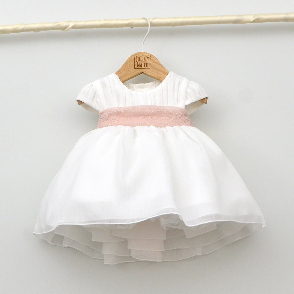 traje vestido Bautizo niña ceremonia lazo rosa Amaya flor fajin tienda Online ropa eventos bautizos niña hecha en españa