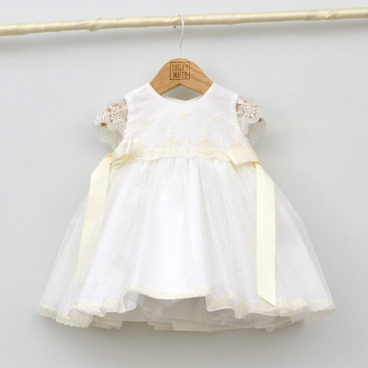 Vestido Bautizo niñas traje ceremonia online bebes lazos crudo encaje fajin flores hecho en españa meses años