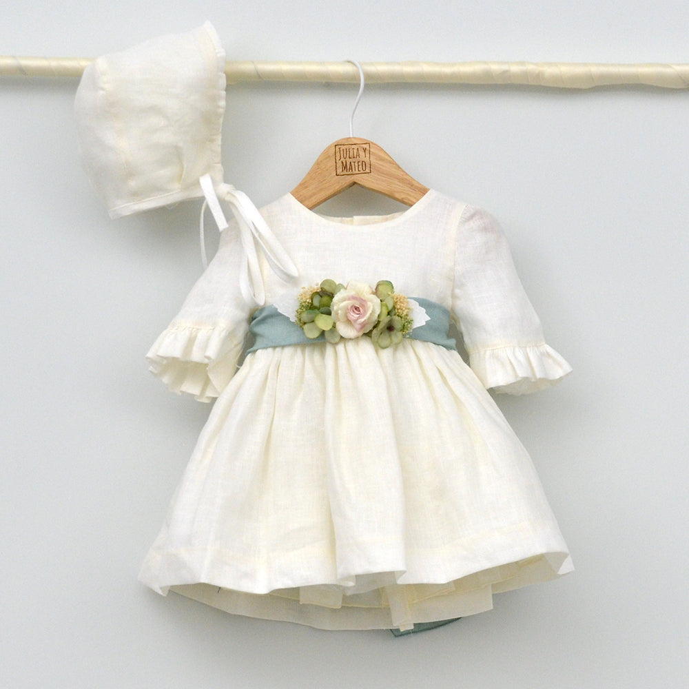 Vestido bebés lino Beatriz con adorno floral