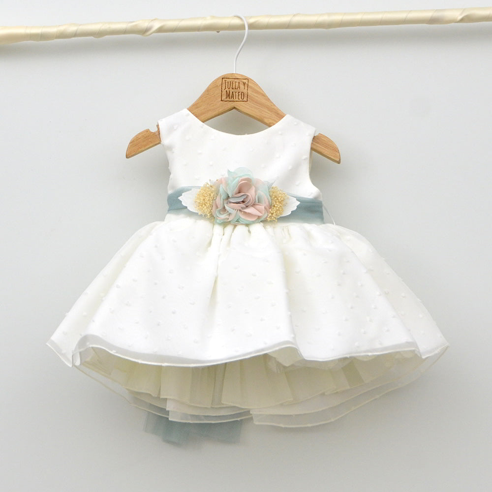 vestido ceremonia arras bodas pajes niñas hermanos conjuntados a juego lazo verde adorno floral bautizo
