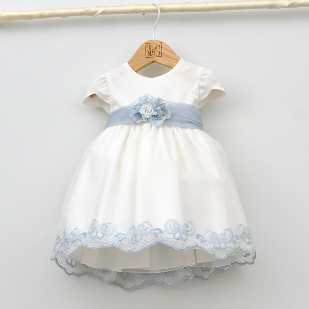 vestido bordado ceremonia bautizo arras niñas fajin flores azul tienda online trajes eventos bodas niñas pajes bebes Amaya Mayoral