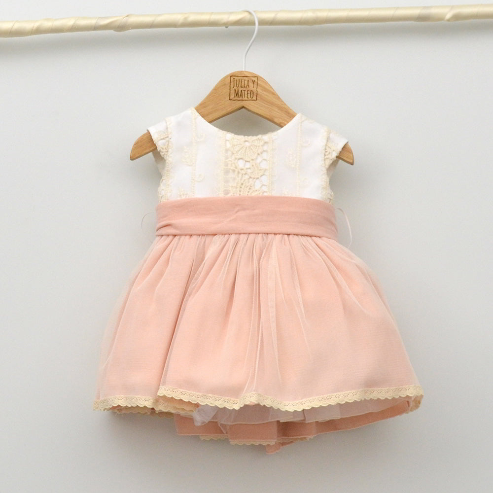 Vestido ceremonia niña bebes traje bautizo online hecho en españa adorno floral fajin
