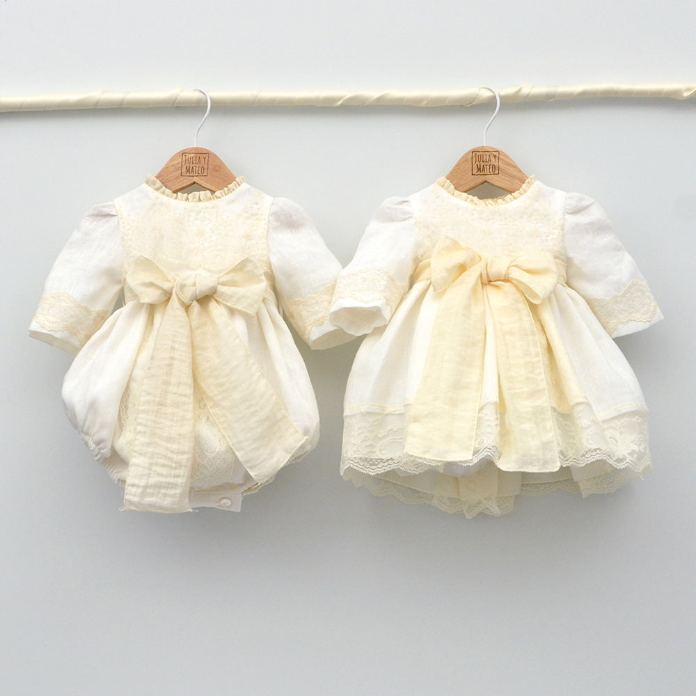 trajes bautizos niños niñas a juego conjuntos clasicos de bautismo para bebes