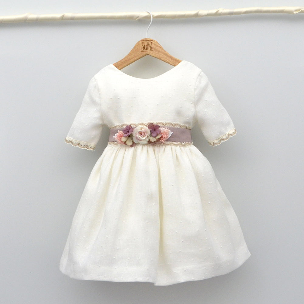 vestido de ceremonia niñas con fajin, lazo y flores hecho en españa, manga , bodas primavera verano, arras, pajes vestidos de fiesta con manga