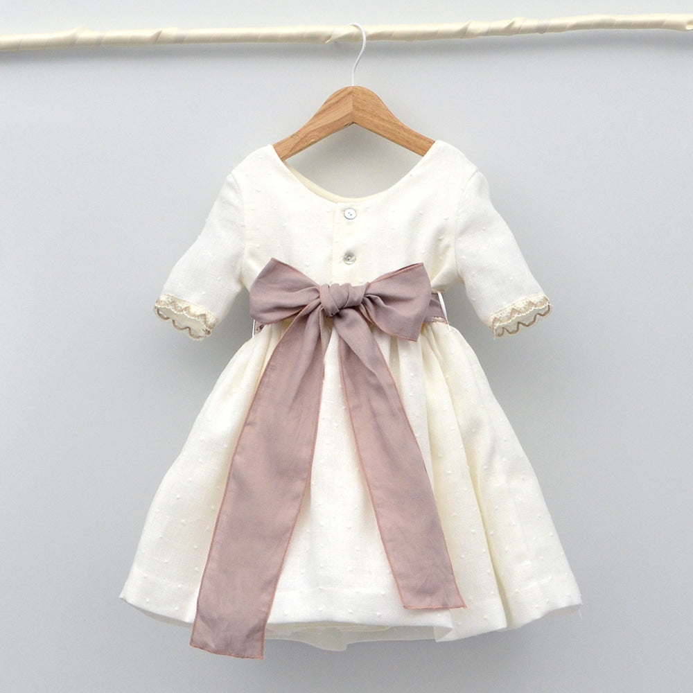 vestido de ceremonia niñas con fajin, lazo y flores hecho en españa, manga , bodas primavera verano, arras, pajes