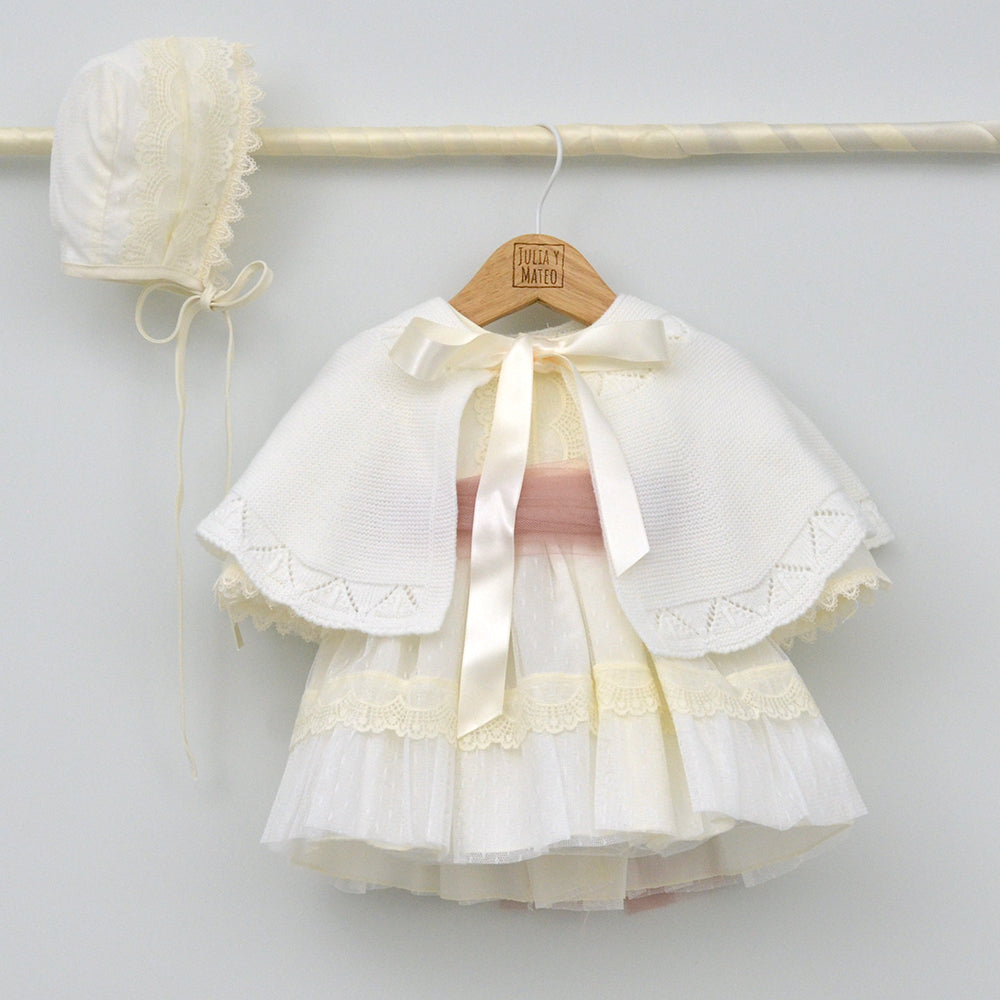 Vestido tul plumeti Paula con capota