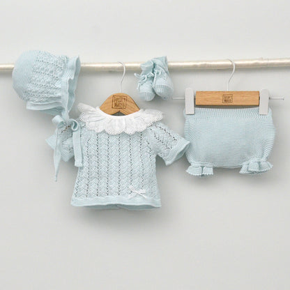 Conjunto bebés Creta de hilo con jersey, culotte, patucos y capota