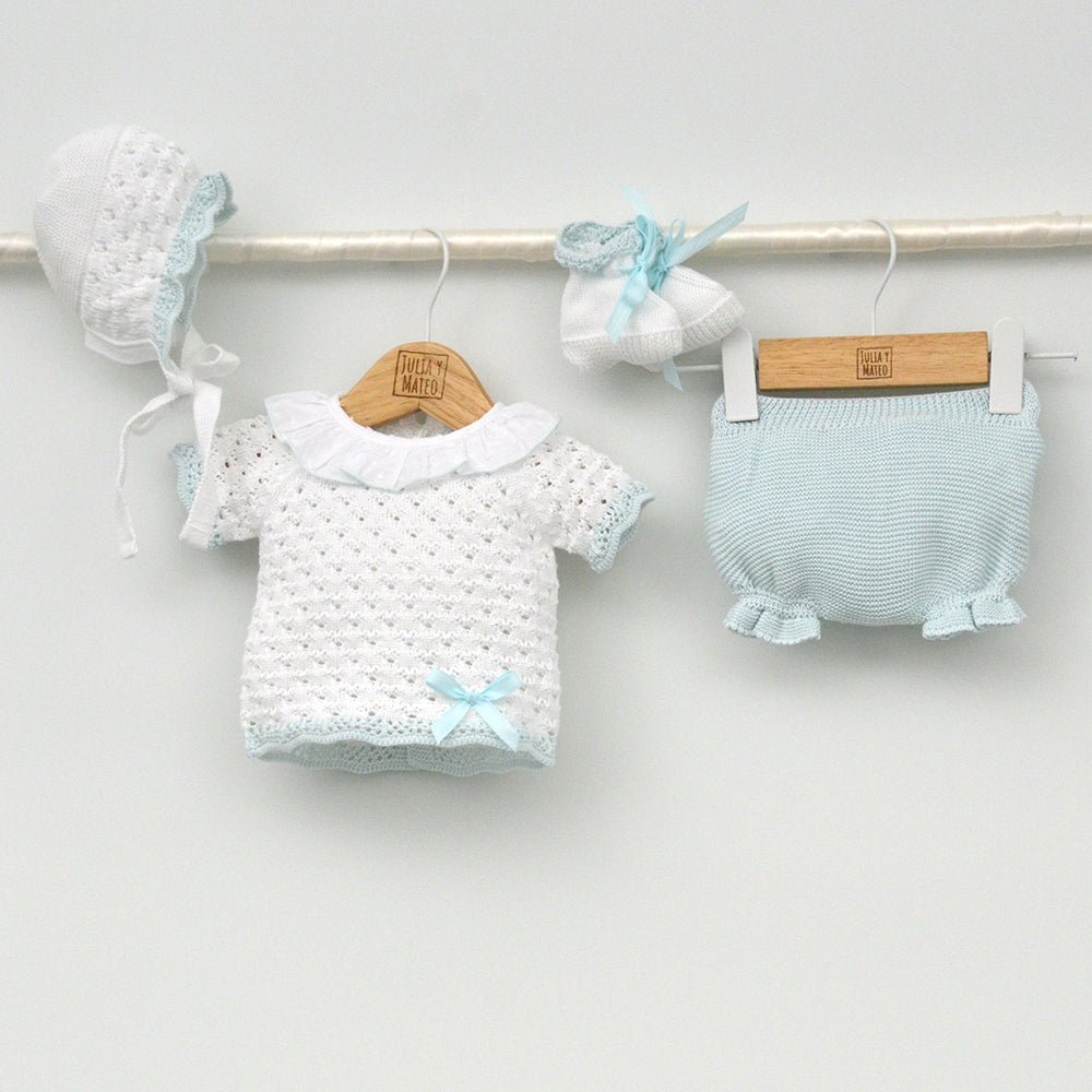 Conjunto bebés Atenas de hilo con jersey, culotte, patucos y capota