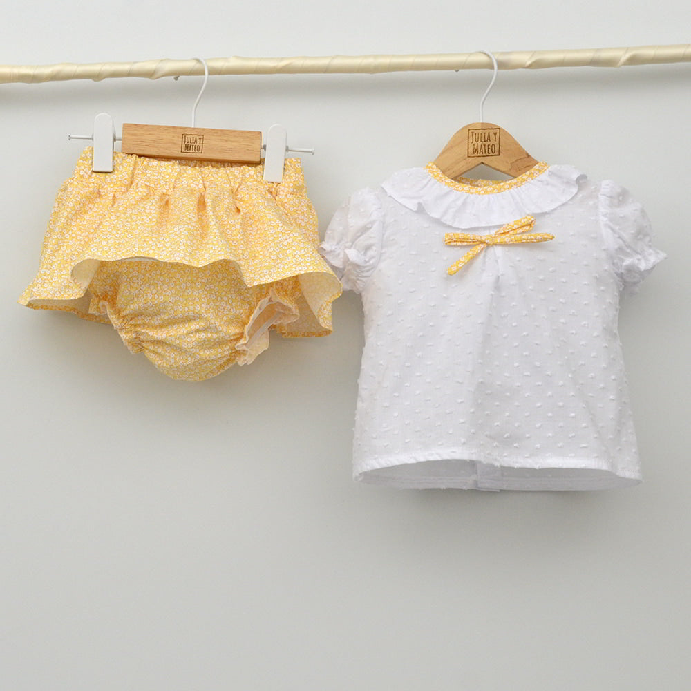 Conjunto bebé Menorca con falda y blusa