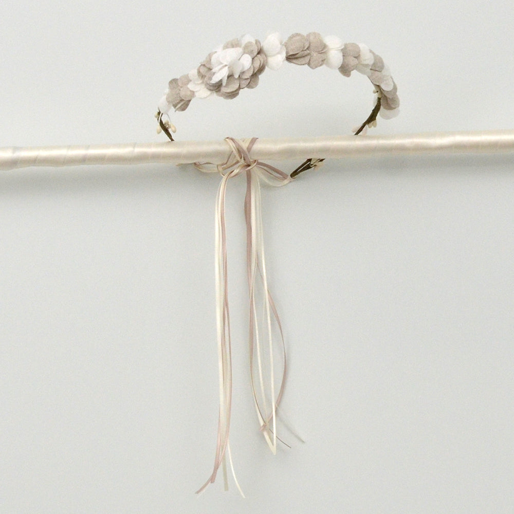 Diadema Leo flores