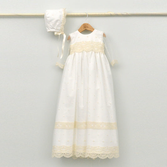 Faldón David largo de tul con blondas y capota