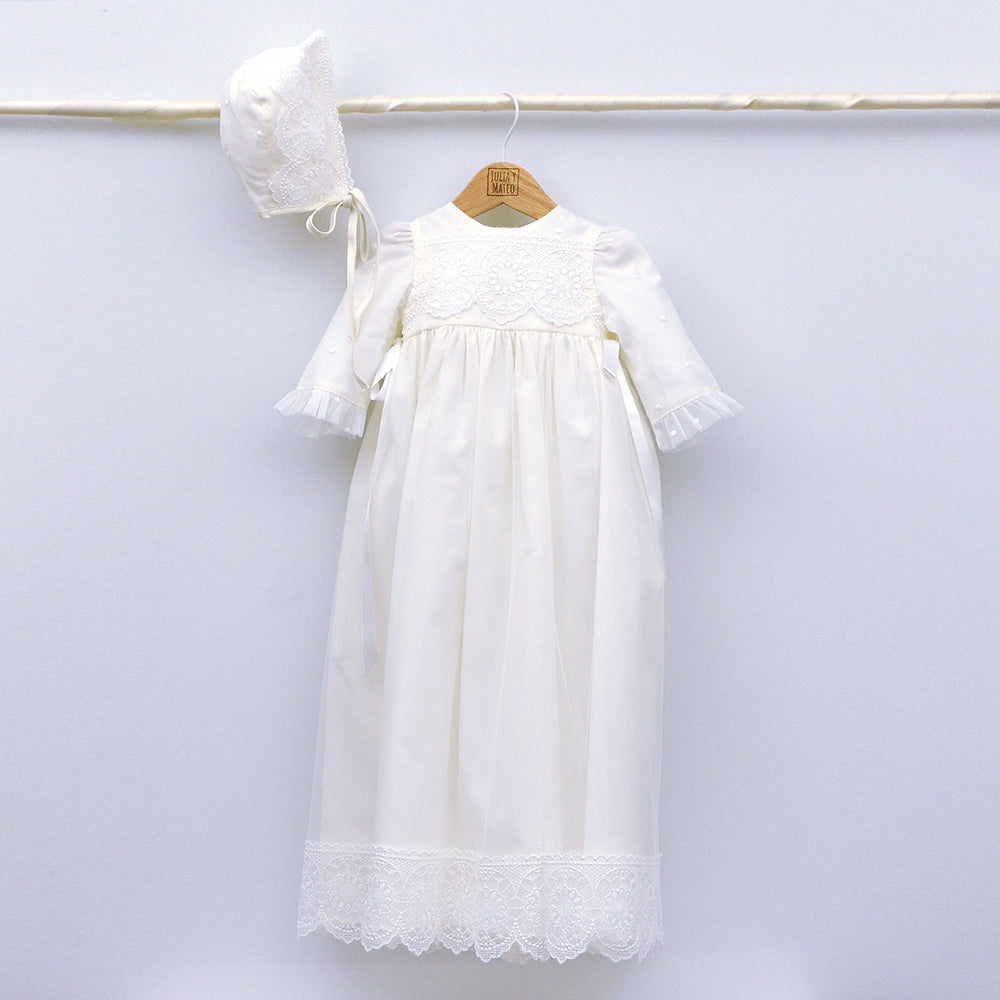 faldon clasico largo bautizo niños bebes hecho en españa blanco roto bordado plumeti capota
