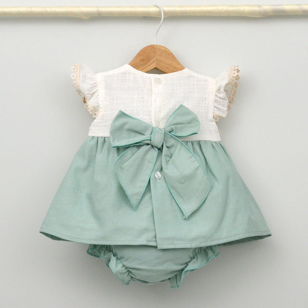 Jesusito bebé Corfú con culotte y capota