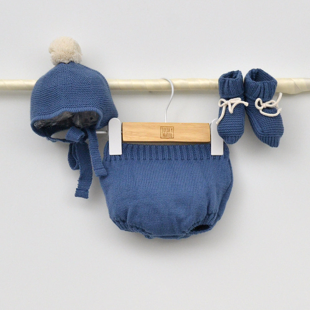 Conjunto bebés punto Guadiana con jersey, culotte, capota y patucos