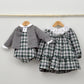 Conjunto bebé Hugo con peto y camisa cuello bebé