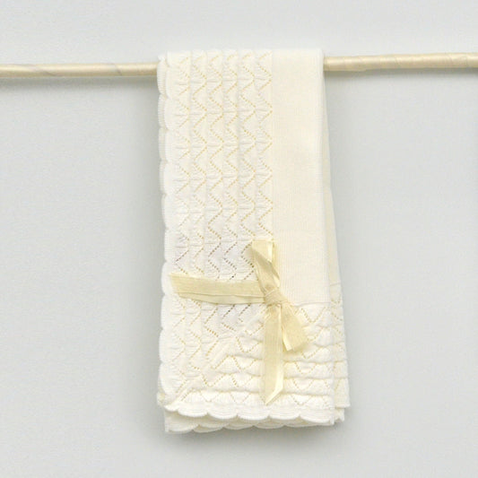 Toquilla bebés Ángel de punto con lazo de raso
