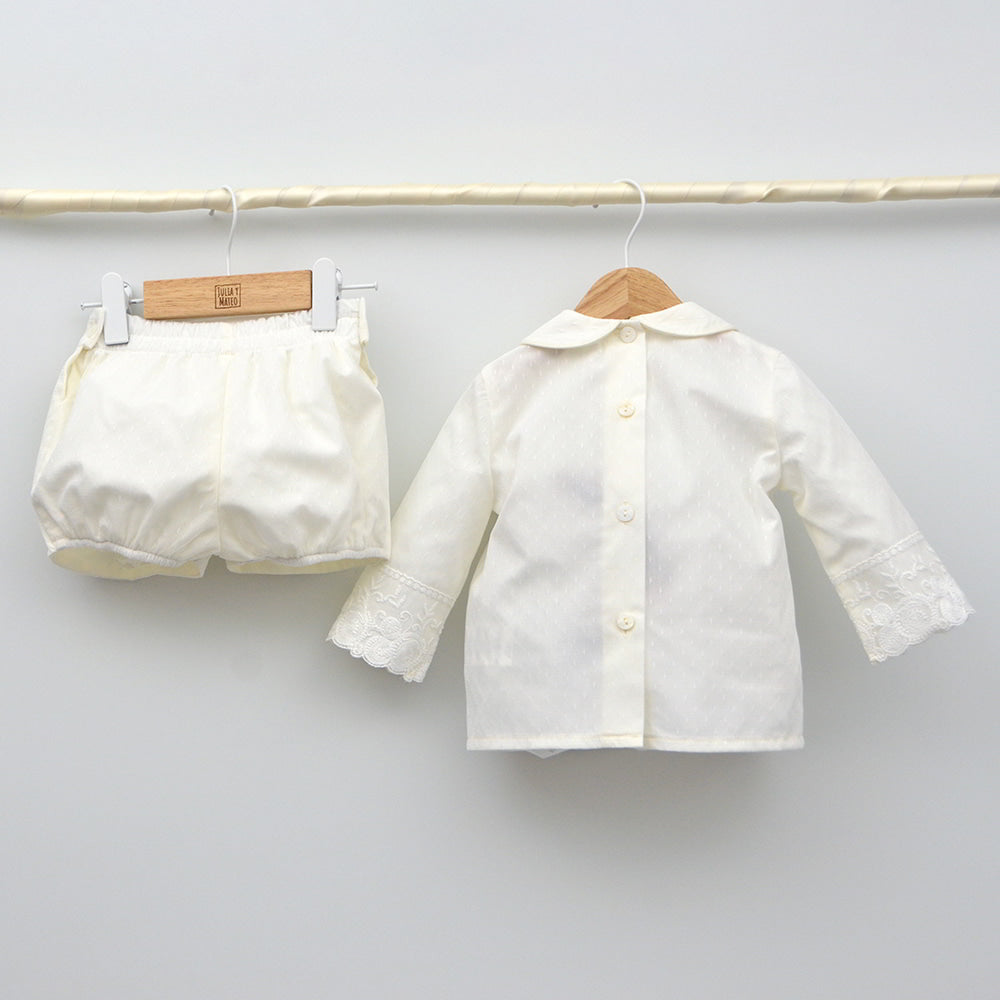 La mejor tienda online de ropa de Bautizo clasica hecha en españa para niños trajes conjuntos lino tul blanco clasico
