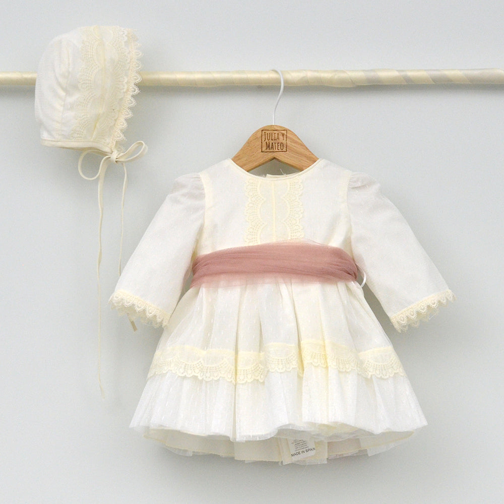 Vestido tul plumeti Paula con capota