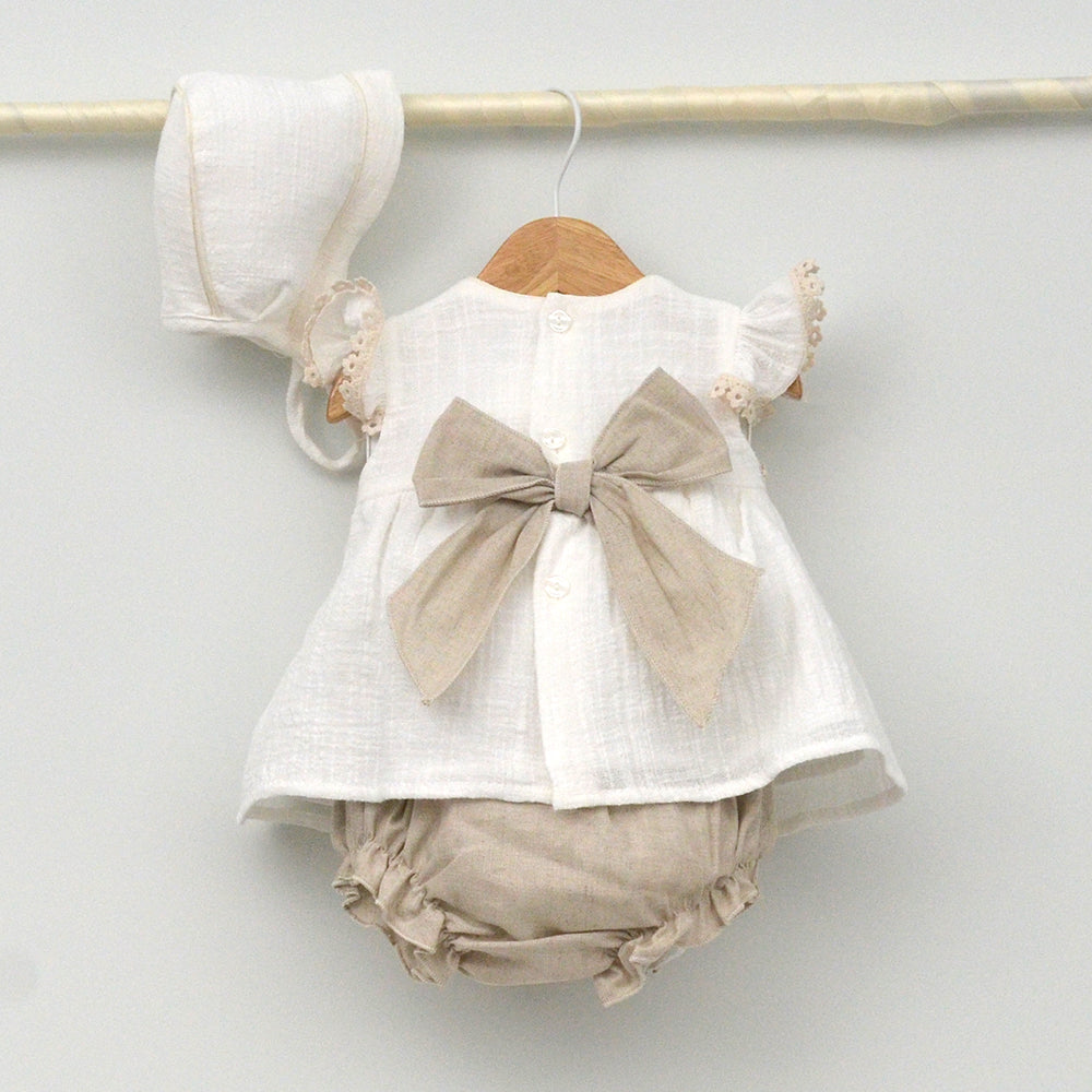 Jesusito bebé Capri con culotte y capota