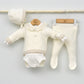 Conjunto bebés Sidney de punto con jubón, polaina y capota