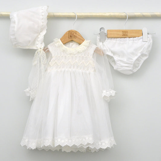 traje bautizo niña artesanal manga larga clasico hecho en españa a mano nido de abeja, vestido bautismo elegante