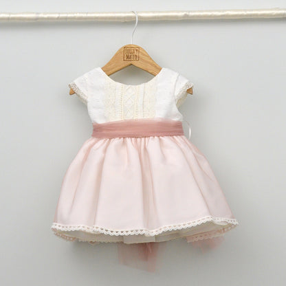 vestido rosa de bautizo y ceremonia de niña