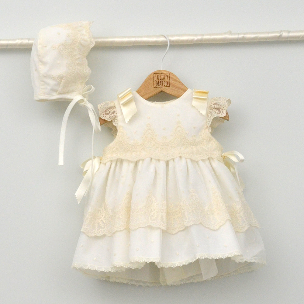 Vestido tul con bodoques bebés Clara con capota
