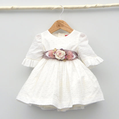 Vestido niña plumeti Isabel con adorno floral